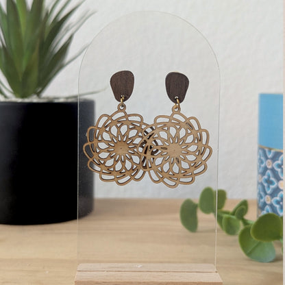 Boucles d'oreilles NOISETTE - Bois naturel et brou de noix